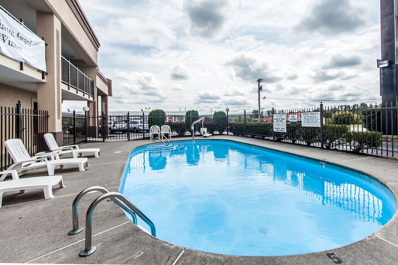 Econo Lodge - Lenoir City, TN