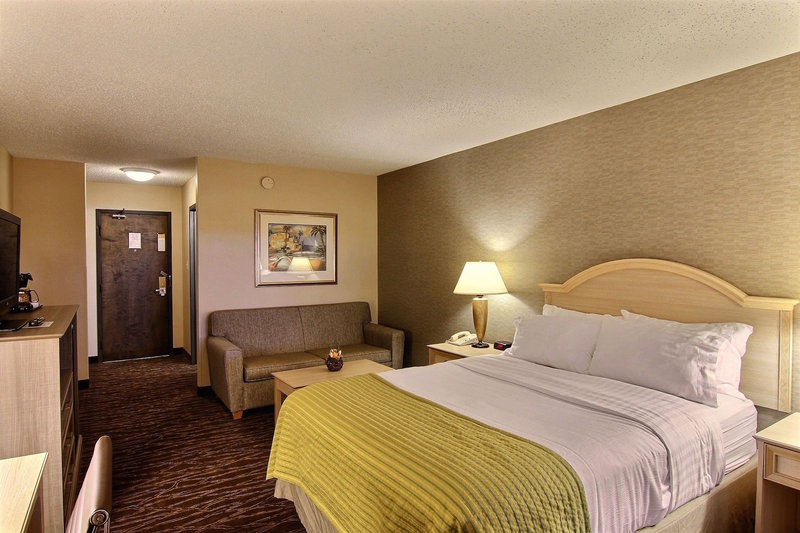 Holiday Inn - Fargo, ND