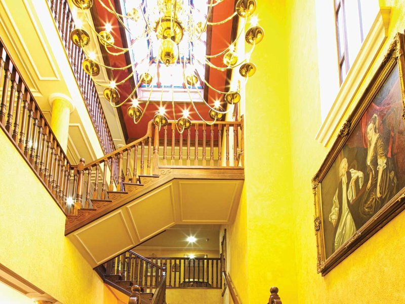 Abbey Court Hotel | Dublin Road, Nenagh | +353 67 41111