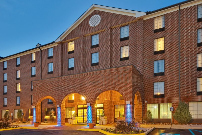 Holiday Inn Express Harrisburg East - Centerville, PA
