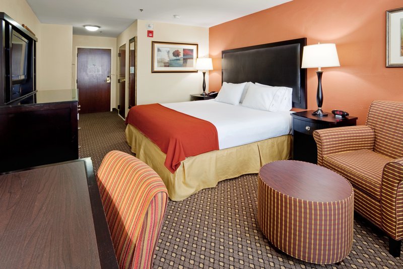 Holiday Inn Express Harrisburg East - Centerville, PA