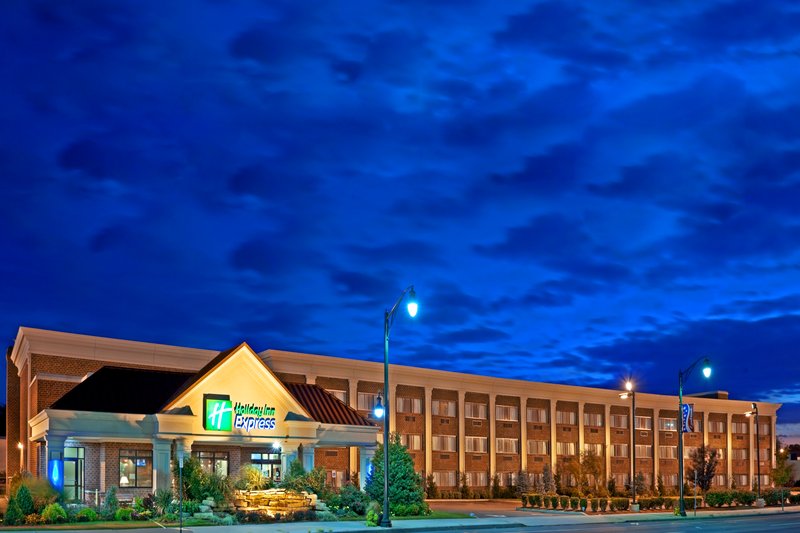 Holiday Inn Express LYNBROOK - ROCKVILLE CENTRE - Roslyn Heights, NY
