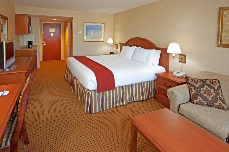 Holiday Inn Express LYNBROOK - ROCKVILLE CENTRE - Roslyn Heights, NY