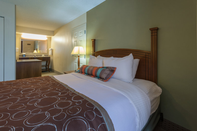 Staybridge Suites MEMPHIS-POPLAR AVE EAST - Memphis, TN