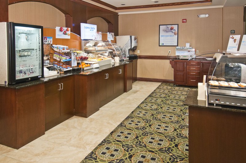 Holiday Inn Express & Suites BILOXI- OCEAN SPRINGS - Pearlington, MS