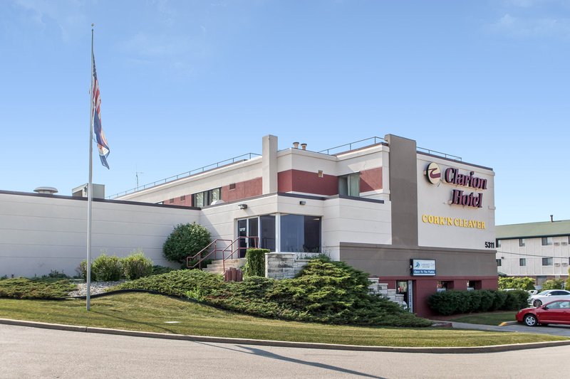 Clarion Hotel Airport - Milwaukee, WI