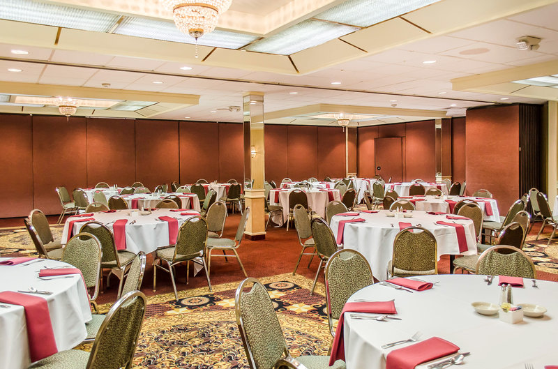 Clarion Inn and Conference Center - Hudson, OH