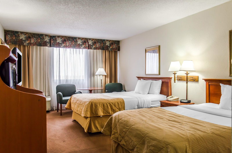 Clarion Inn and Conference Center - Hudson, OH