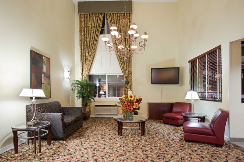 Holiday Inn Express & Suites PORTLAND AIRPORT - Portland, OR