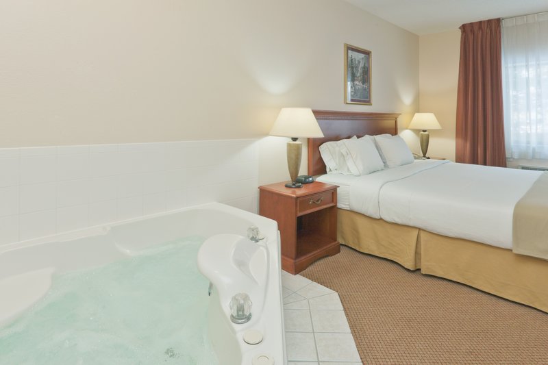 Holiday Inn Express PORTAGE - Portage, IN