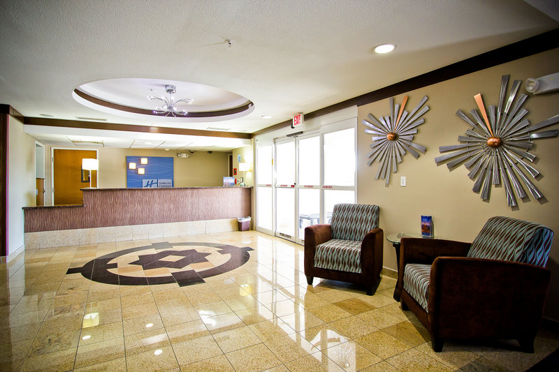 Holiday Inn Express & Suites BASTROP - Bastrop, TX