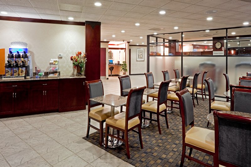 Crowne Plaza SADDLE BROOK - Palisades Park, NJ