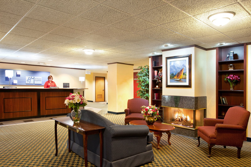 Holiday Inn Express RACINE AREA (I-94 AT EXIT 333) - Sturtevant, WI