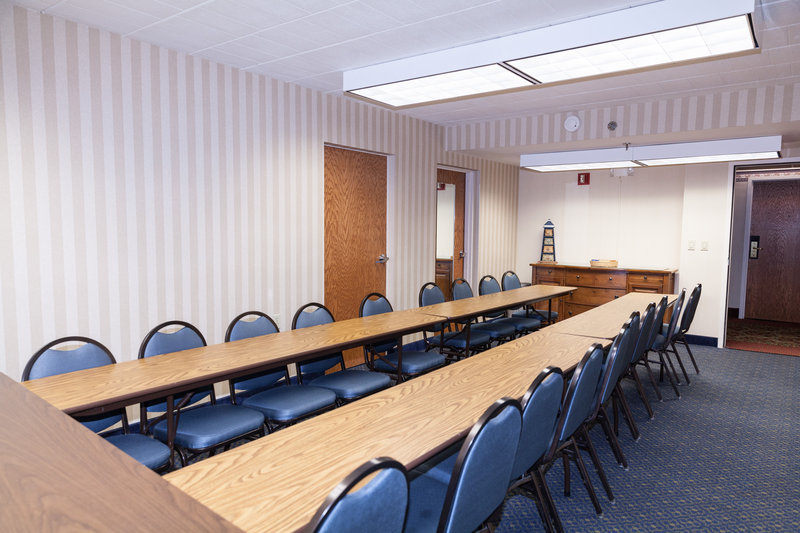 Holiday Inn Express PITTSBURGH-CRANBERRY - Slippery Rock, PA