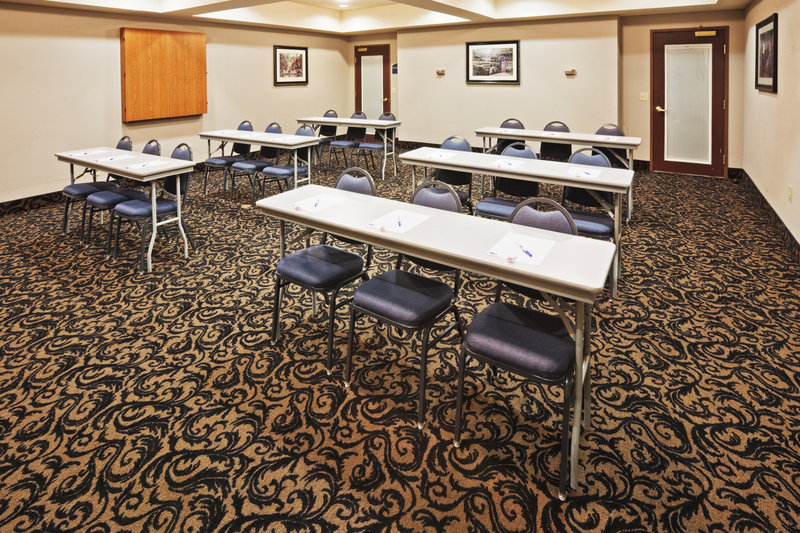 Holiday Inn Express OWASSO - Owasso, OK