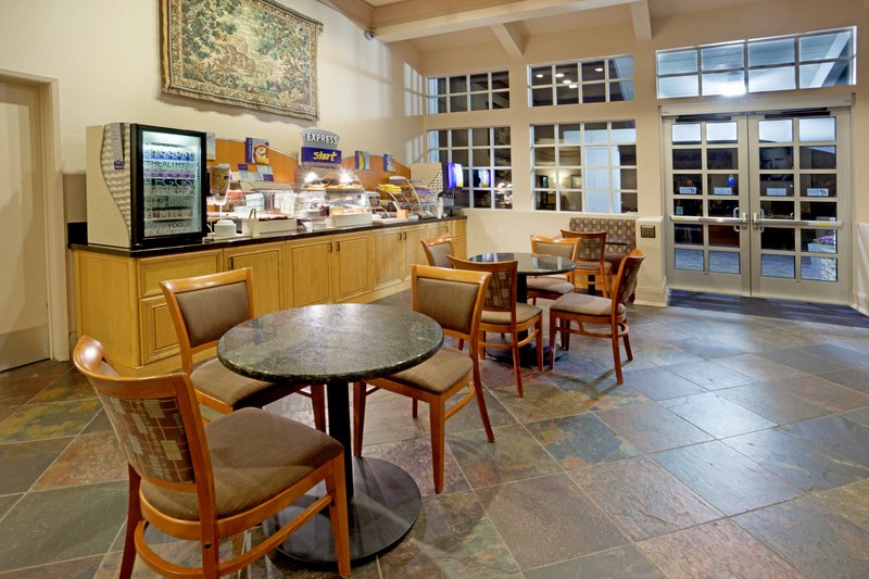 Holiday Inn Express-Monterey - Monterey, CA
