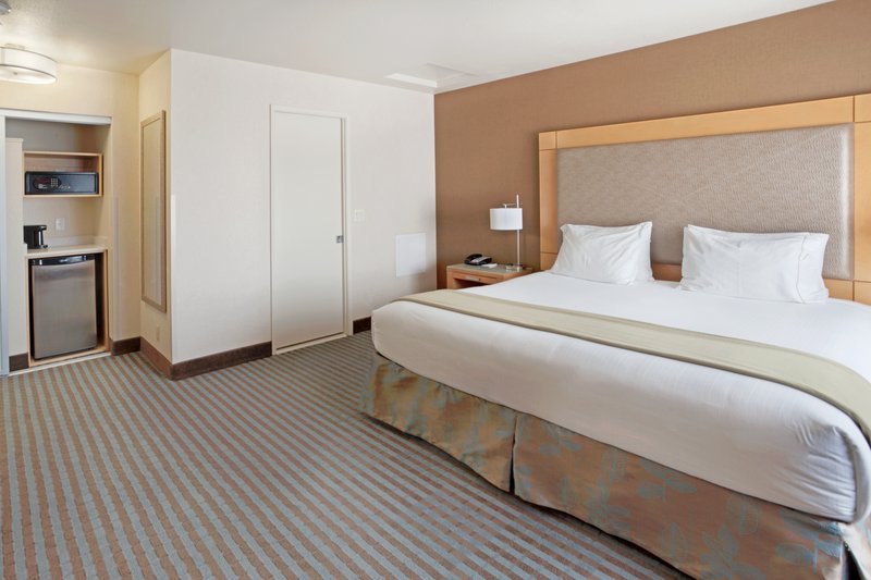 Holiday Inn Express-Monterey - Monterey, CA