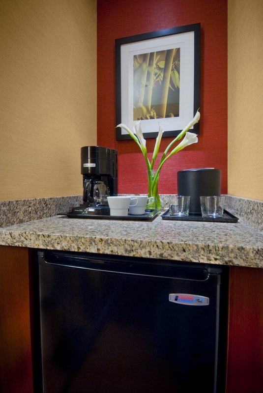 Courtyard By Marriott Chevy Chase - Chevy Chase, MD