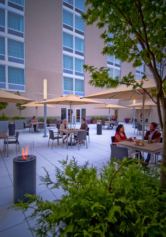 Courtyard By Marriott Chevy Chase - Chevy Chase, MD