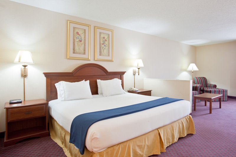Holiday Inn Express LINCOLN - Lincoln, IL