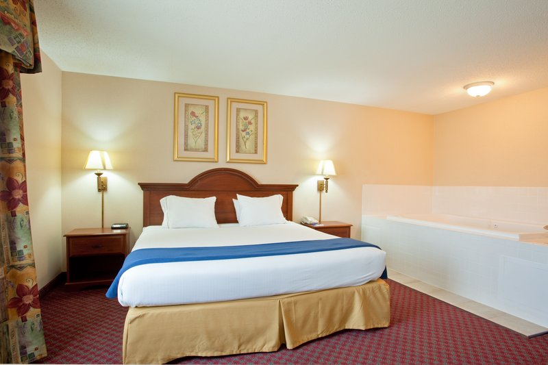 Holiday Inn Express LINCOLN - Lincoln, IL
