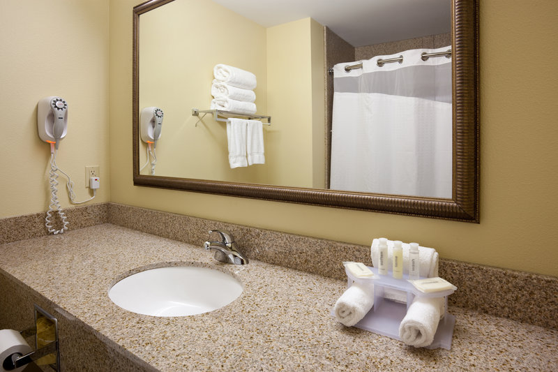Holiday Inn Express SHEBOYGAN-KOHLER (I-43) - Sheboygan, WI