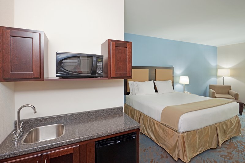 Holiday Inn Express PLAINVILLE - FOXBORO AREA - Quincy, MA