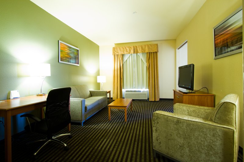 Holiday Inn Express & Suites BASTROP - Bastrop, TX