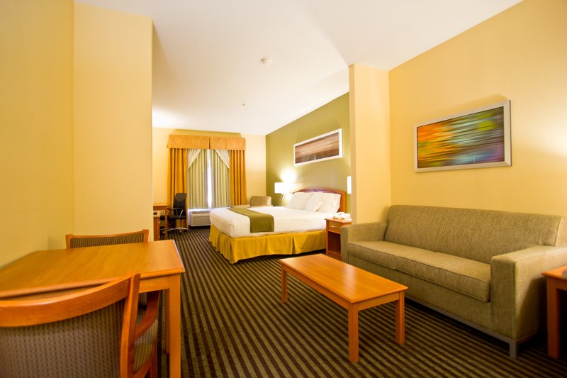 Holiday Inn Express & Suites BASTROP - Bastrop, TX