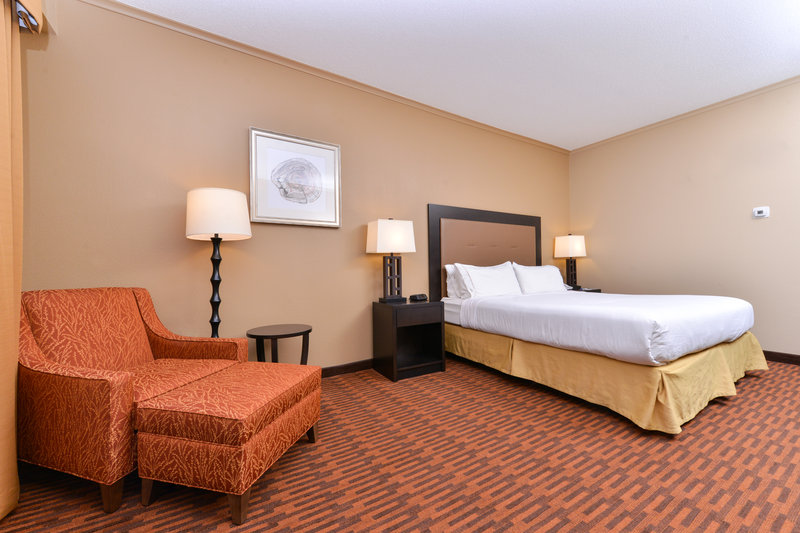 Holiday Inn Express BREEZEWOOD - Wood, PA