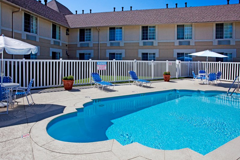 Holiday Inn Express BRASELTON - Braselton, GA
