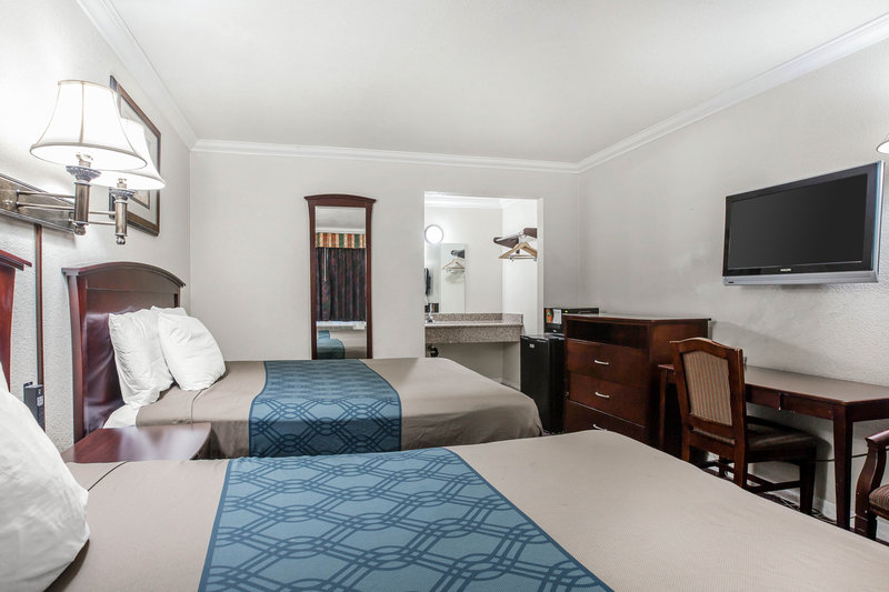 Econo Lodge - Fresno, CA