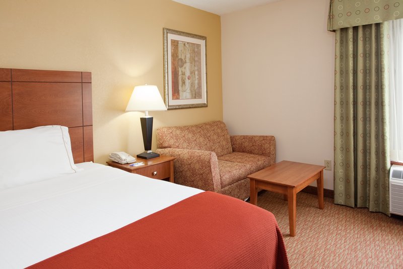 Holiday Inn Express RALEIGH-DURHAM AIRPORT - New Hill, NC