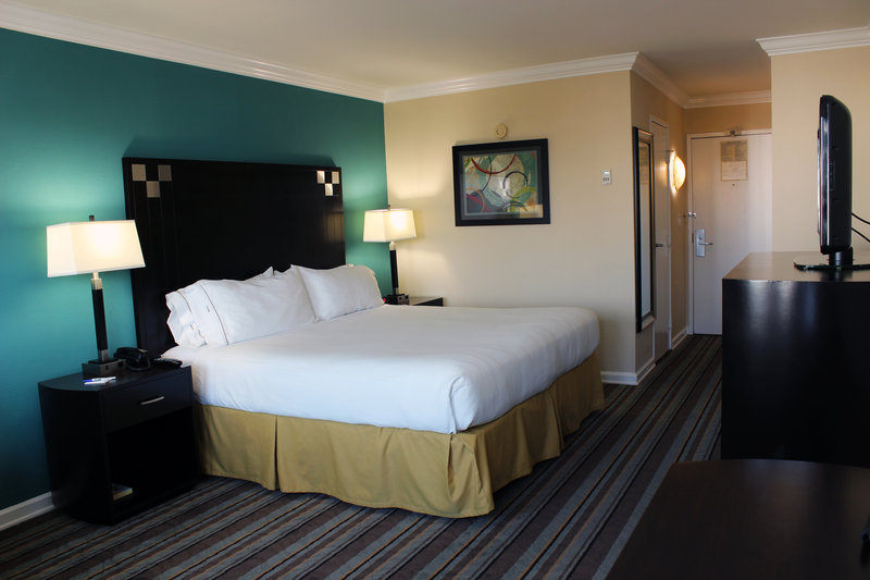 Holiday Inn Express VAN NUYS - Van Nuys, CA