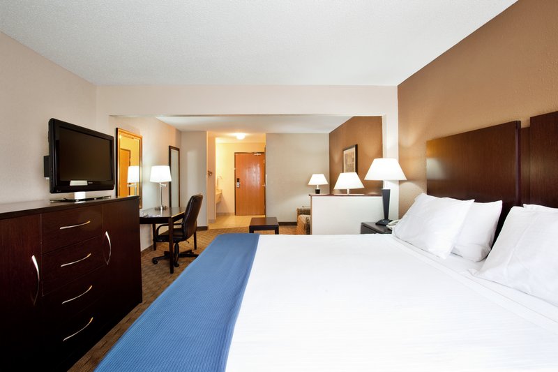 Holiday Inn Express TUSCOLA - Sadorus, IL