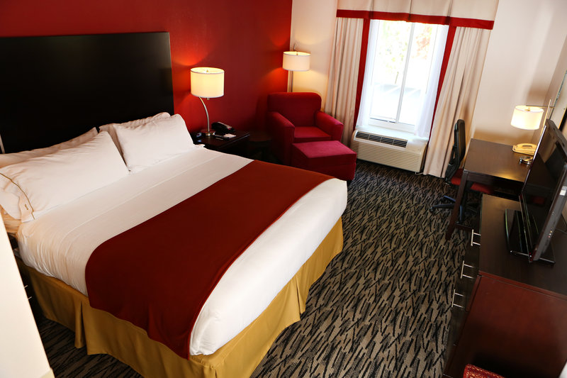Holiday Inn Express & Suites SUMTER - Seffner, FL