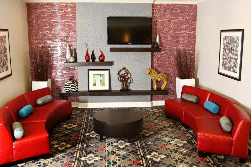 Holiday Inn Express & Suites SUMTER - Seffner, FL