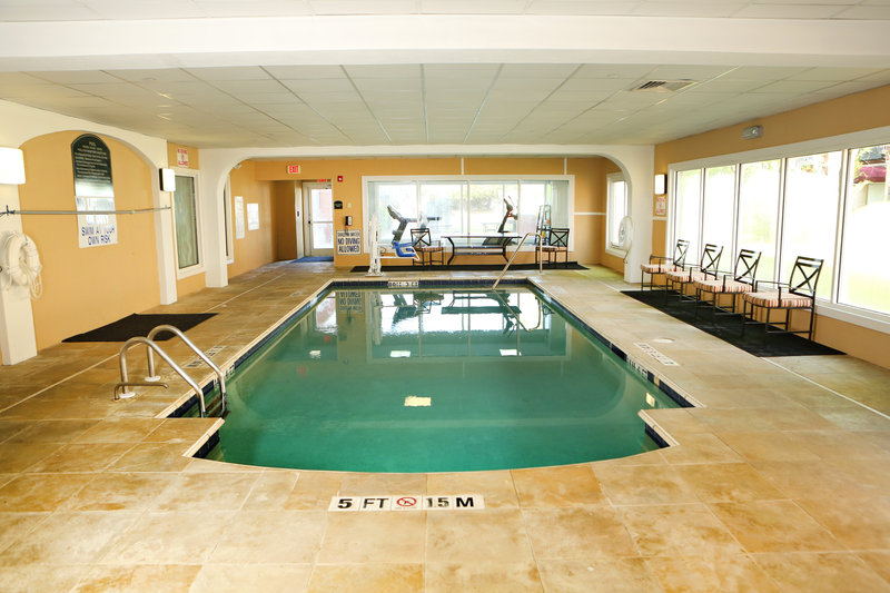 Holiday Inn Express & Suites SUMTER - Seffner, FL