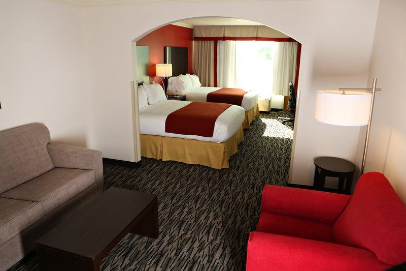 Holiday Inn Express & Suites SUMTER - Seffner, FL