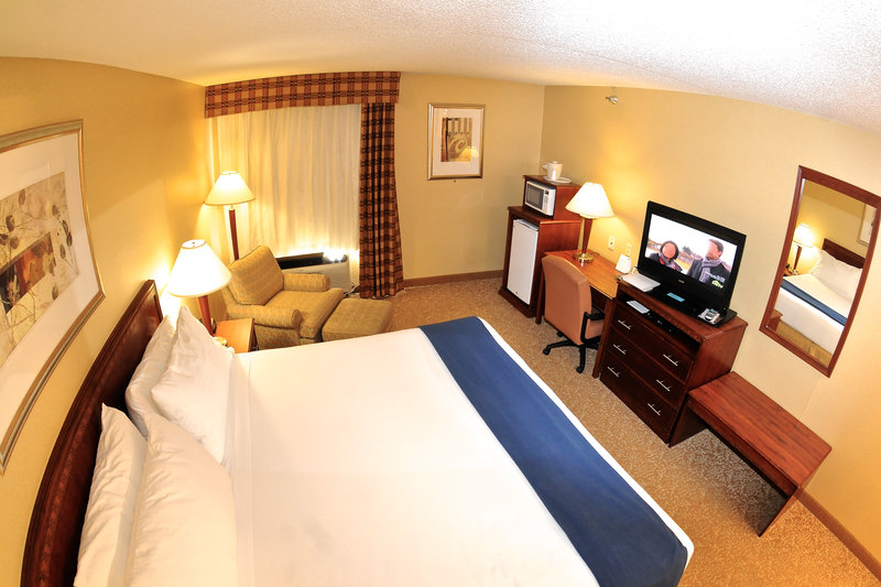 Holiday Inn Express Hotel & Suites Fenton - Fenton, MO