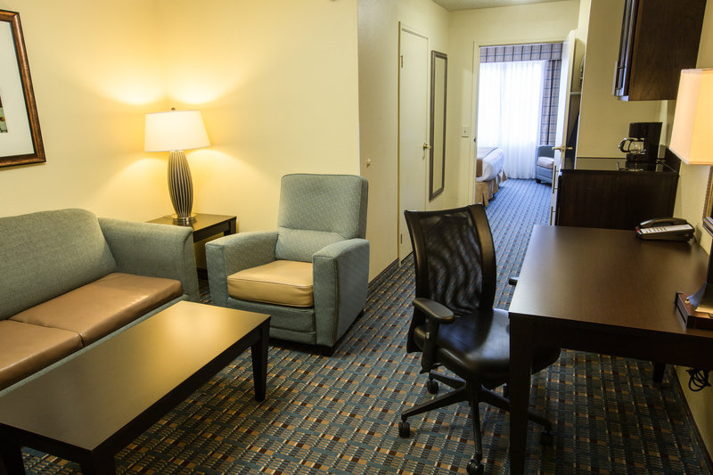 Holiday Inn Express-Roswell - Alpharetta, GA