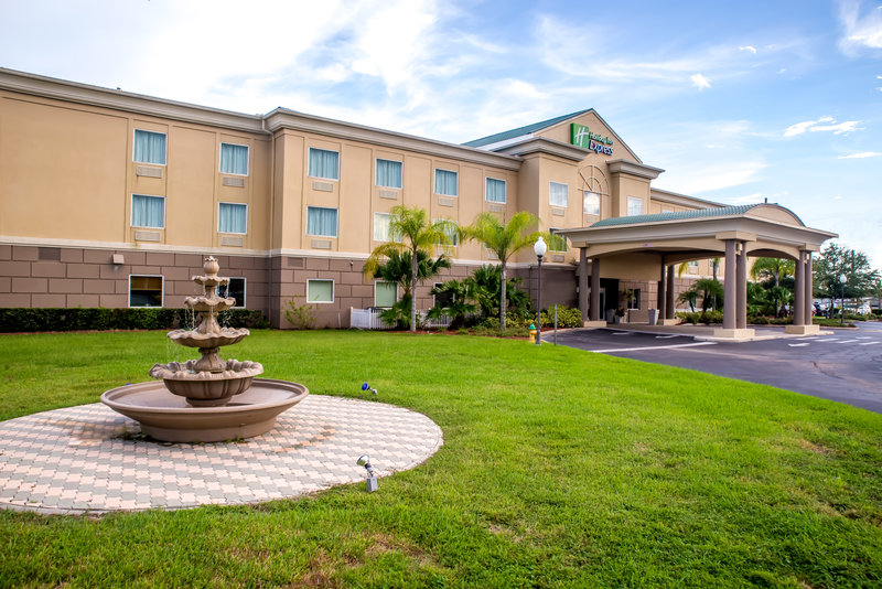 Holiday Inn Express & Suites COCOA - Cocoa, FL