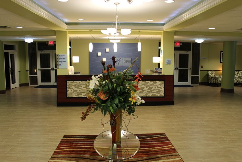 Holiday Inn Express & Suites COCOA - Cocoa, FL