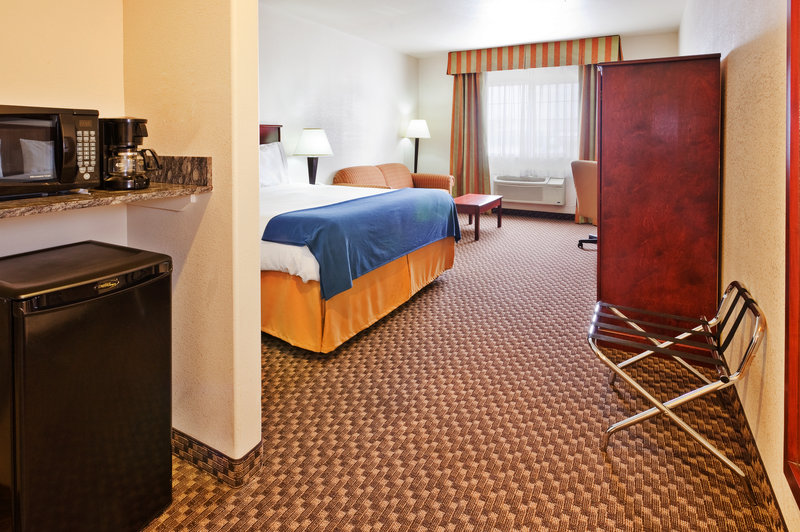 Holiday Inn Express - Santa Rosa, NM
