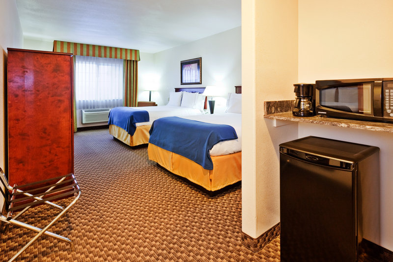 Holiday Inn Express - Santa Rosa, NM