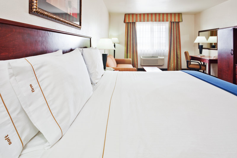 Holiday Inn Express - Santa Rosa, NM
