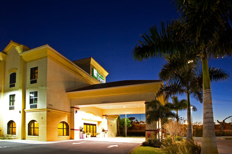 Holiday Inn Express STUART - Port Salerno, FL