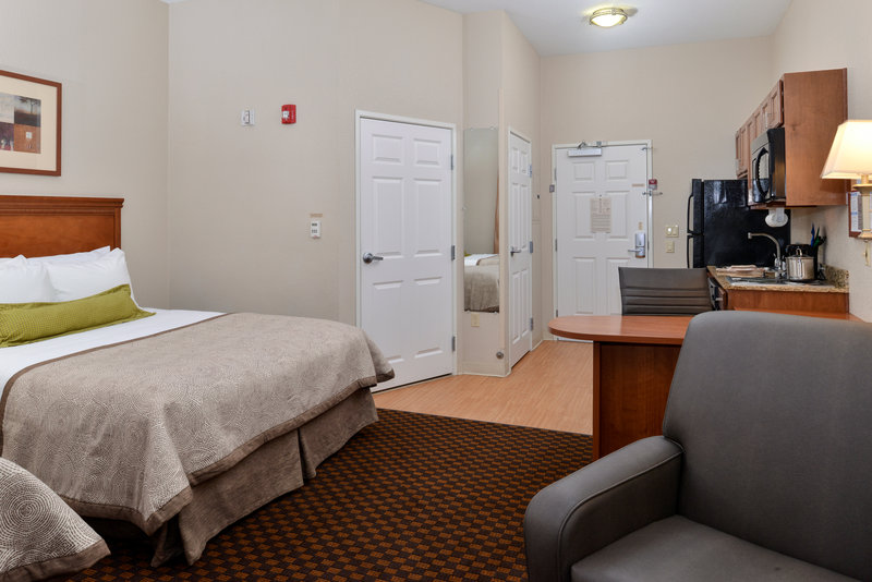 Candlewood Suites TURLOCK - Turlock, CA