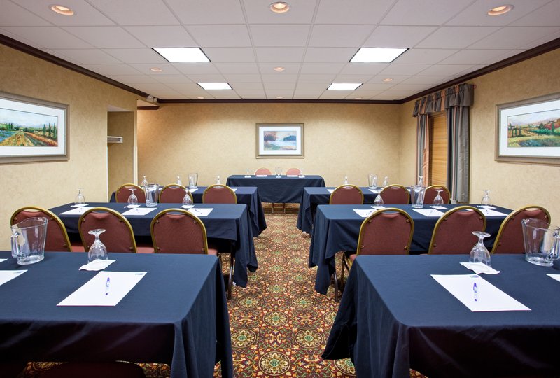 Holiday Inn Express WILMINGTON - Wilmington, OH