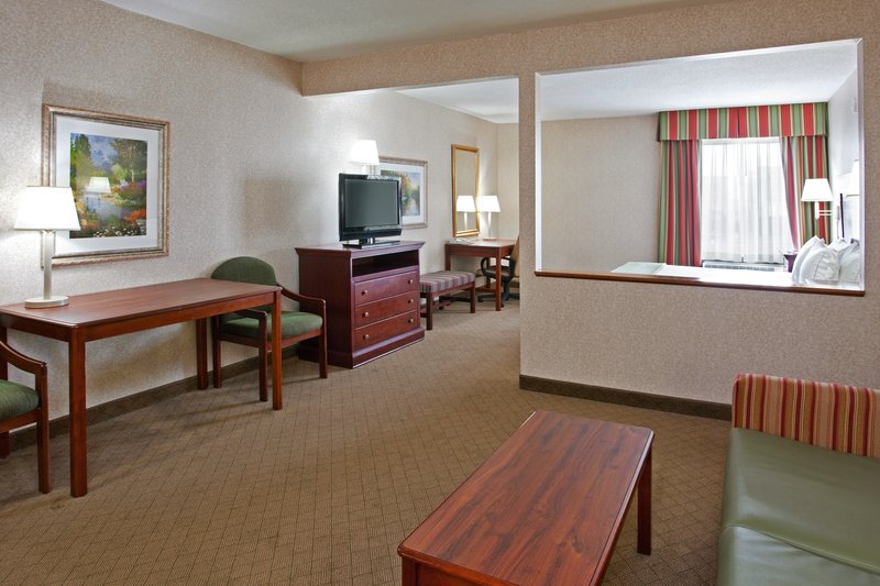 Holiday Inn Express WILMINGTON - Wilmington, OH